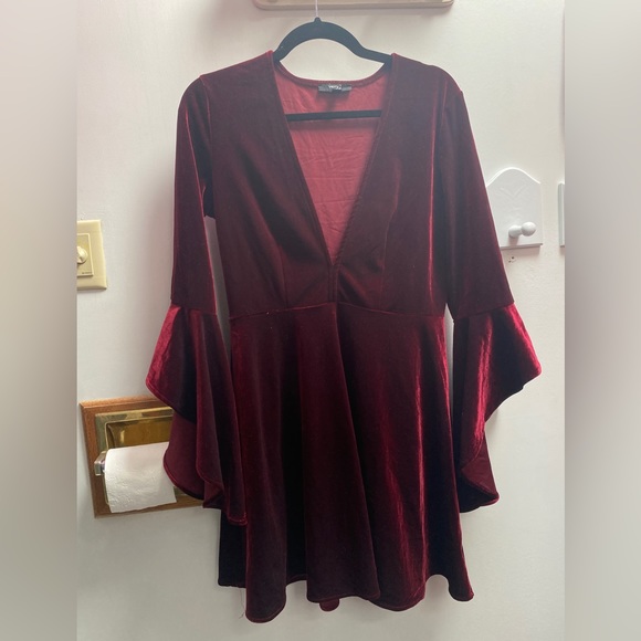 NWOT Red Velvet Flowy Bell Sleeve Deep V Neck Dress - Picture 5 of 12